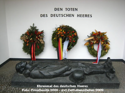 1918 -1945 Ehrenmal d. Heeres (4)ZLZ %